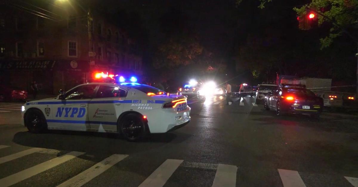 Nypd Abduction On Long Island Sparks Police Chase Crash In Brooklyn Cbs New York