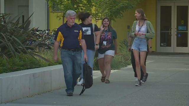 UC Davis students walking around the campus 