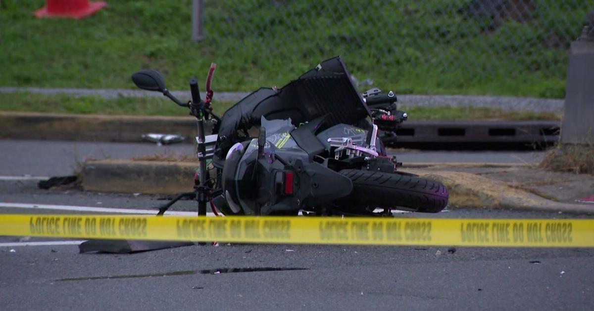 Motorcyclist killed in crash with Port Authority police car in Fort Lee,  . - CBS New York