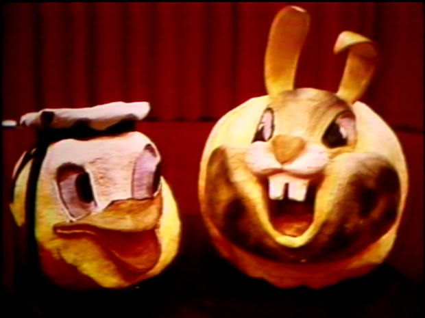 donald-duck-bugs-bunny-pumpkins.png 