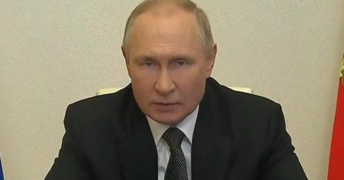 Putin Declares Martial Law In Annexed Regions Of Ukraine Cbs News