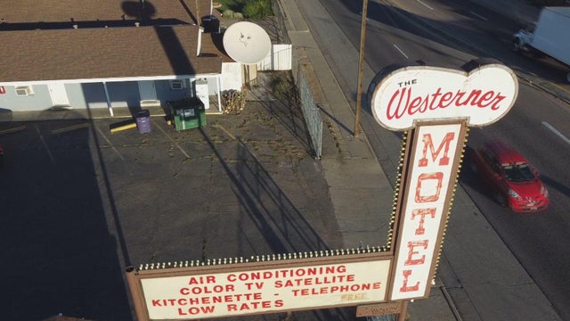colfax-motel-purchase-10-pkg-transfer-frame-398.jpg 