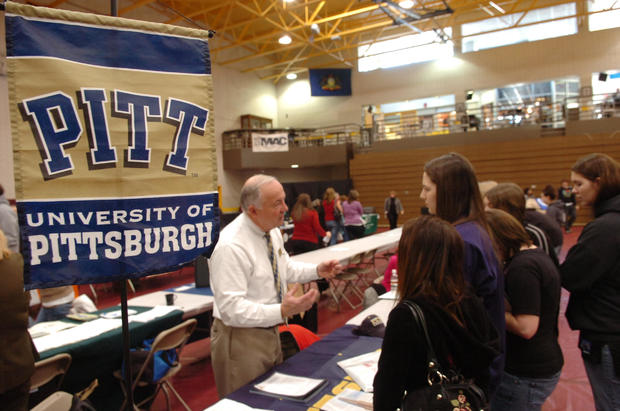 Photo by Tim Leedy 3/3/09&#10;Berks County College fair at Alvernia. &#10;Bruce Stuckel from the University of Pittsburgh talks with students. 