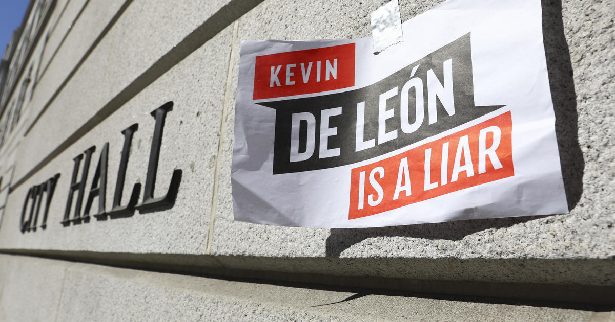 Los Angeles City Councilmember Kevin de León refuses to resign after racist remarks