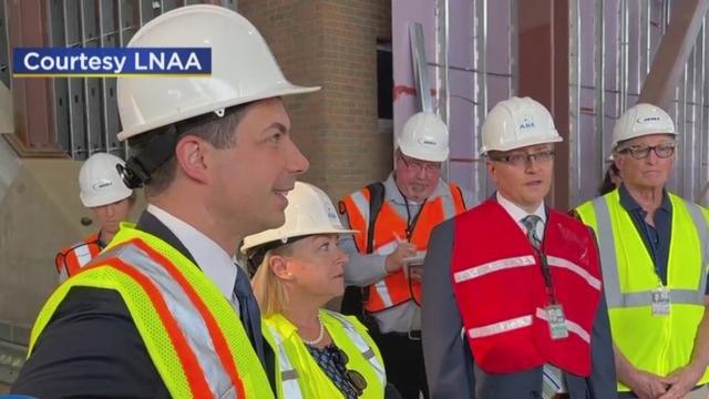 secretary-buttigieg-visits-west-philly-business-talking-about-potential-contracting-opportunities.jpg 