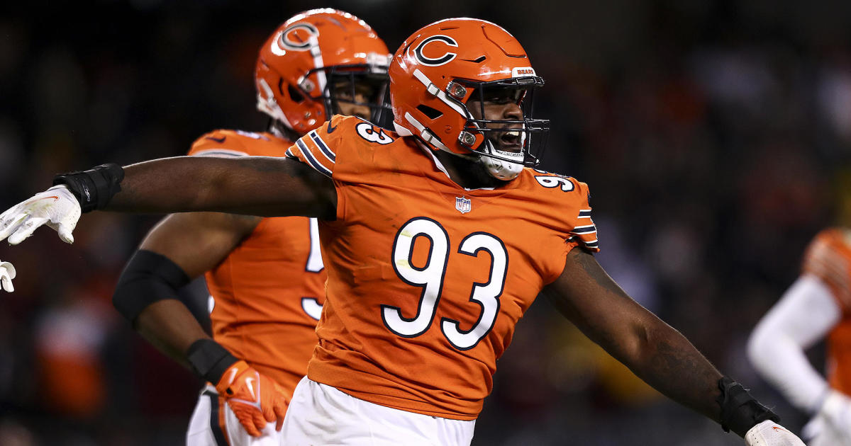 Bears defensive lineman Justin Jones fires shot at Patriots over