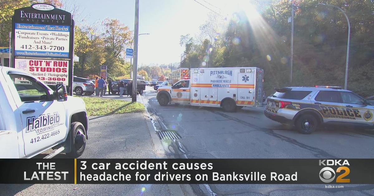 Multivehicle accident backs up Banksville Road CBS Pittsburgh