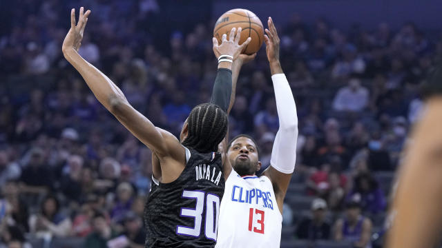 Los Angeles Clippers v Sacramento Kings 