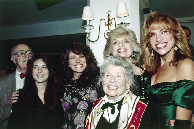 Carly Simon with Her Sisters and Mother 