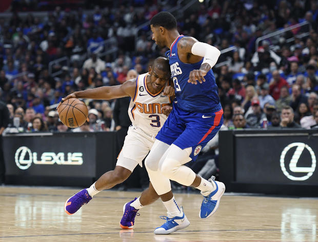 Phoenix Suns v Los Angeles Clippers 