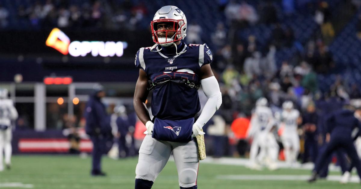Patriots tease return of silver pants ahead of Monday night matchup with  Bears - CBS Boston