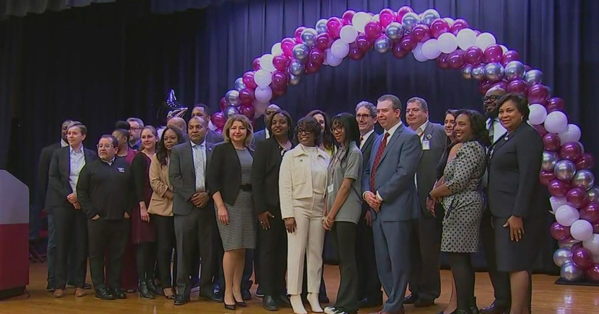 New milestone as CPS graduation rate rises to 82.9 CBS Chicago