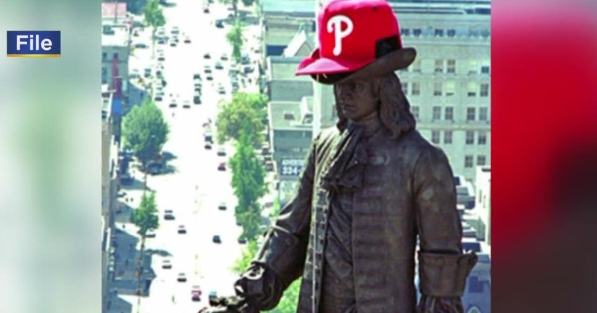 William Penn at Philly City Hall won't get Phillies gear - CBS