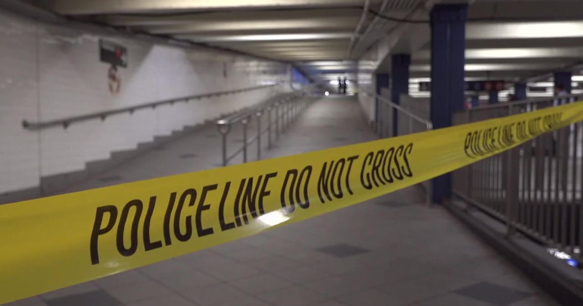 Man dies after being dragged by subway train in New York City
