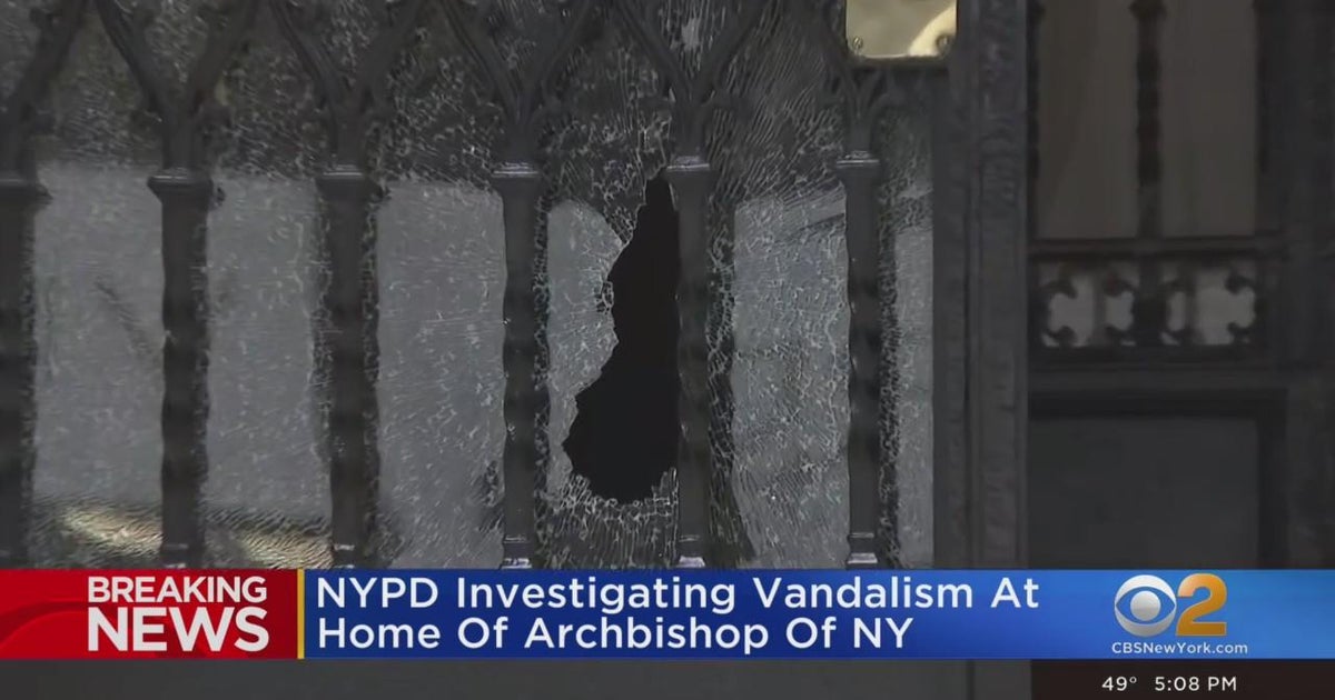 NYPD investigating vandalism at home of of New York CBS