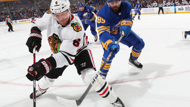 Olofsson scores in OT as Sabres rally past Blackhawks 4-3