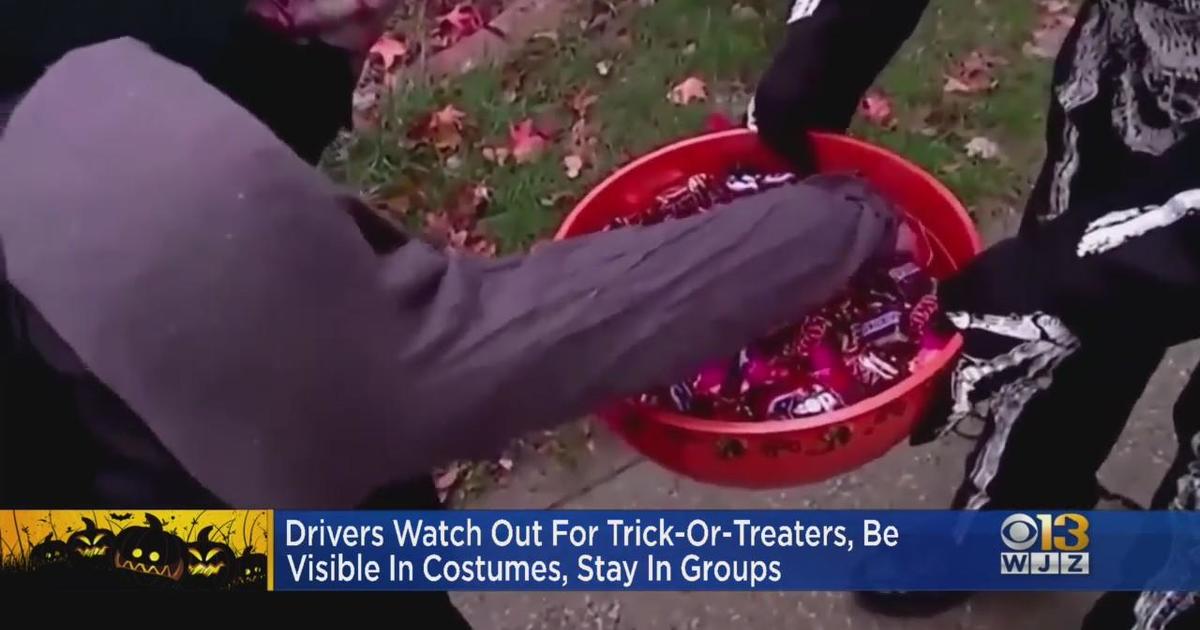 How To Keep Kids Safe During Trick-or-treating This Halloween - CBS ...