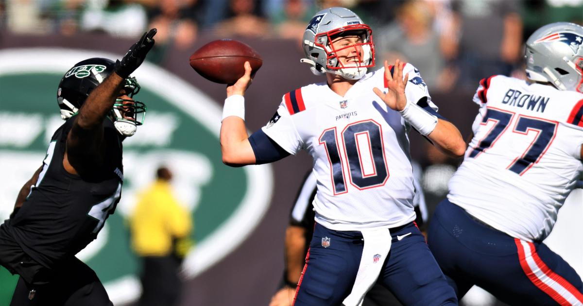 With Mac Jones Making Debut, Here's What Pats Rookie QBs Did In First NFL  Action -- All The Way Back To Tom Brady - CBS Boston