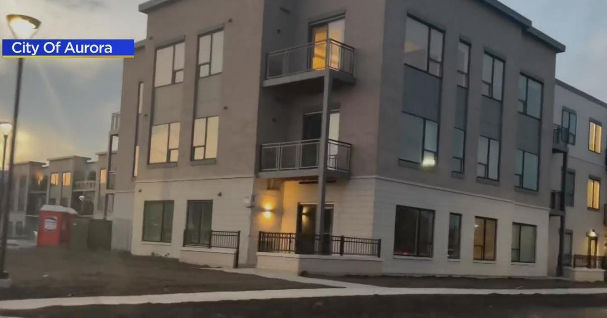 Hundreds of apartments now available at Fox Valley Mall in Aurora - CBS