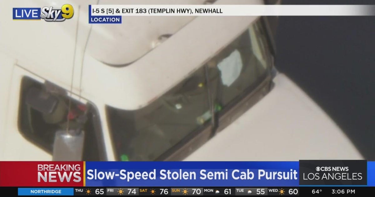 Stolen big rig suspect drives into spike strip - CBS Los Angeles