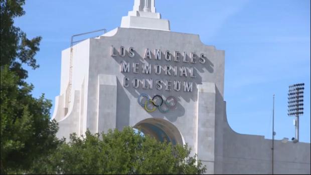 lafc-coliseum.jpg 