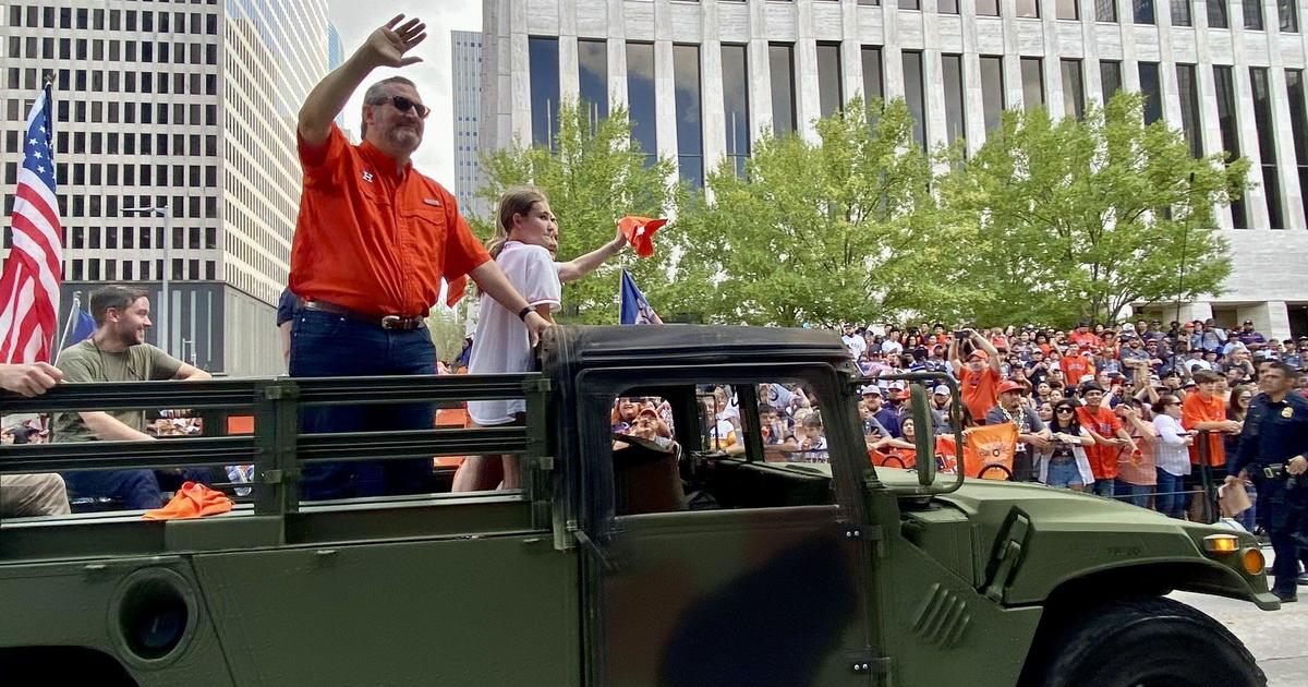 Man arrested for hurling beer can at Ted Cruz during Astros parade