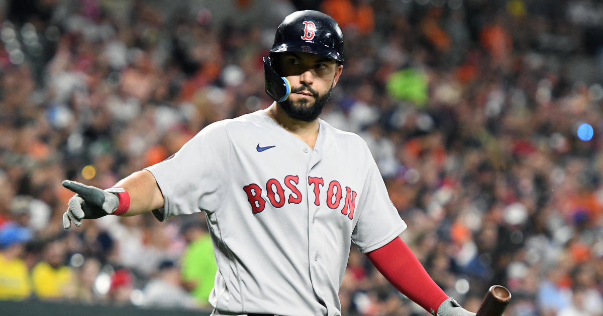 Red Sox play the surprising hand they are dealt at trading deadline and  acquire Eric Hosmer - The Boston Globe