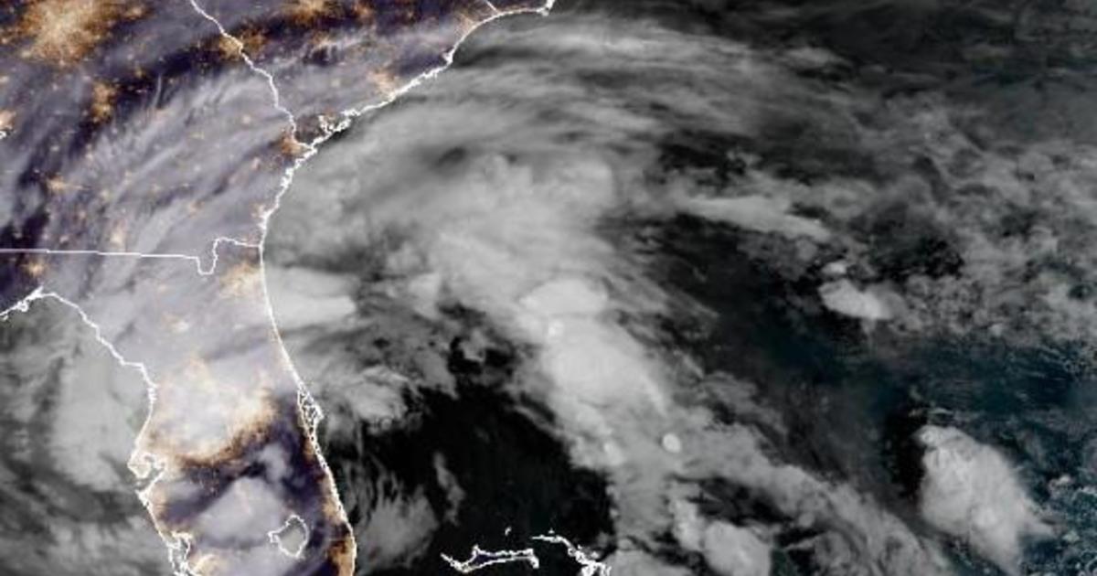 Hurricane Nicole slams Florida