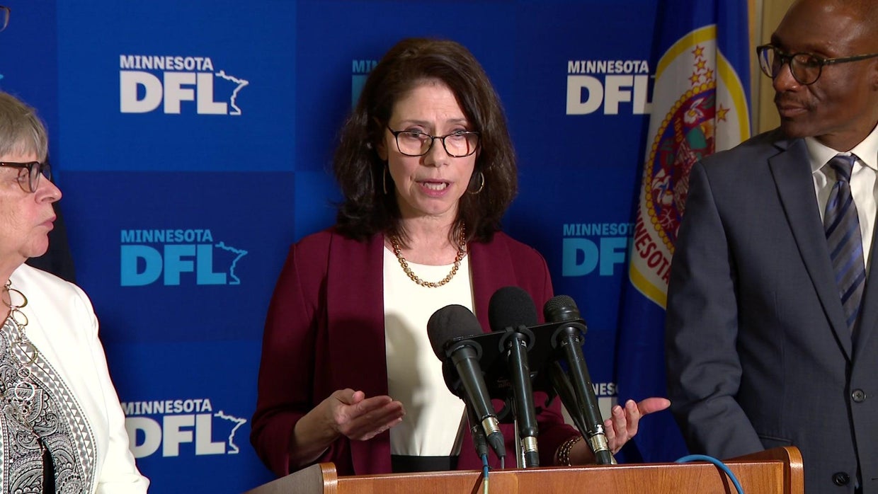 10p-pkg-dfl-leadership-wcco2bhk-00-00-4013.jpg 