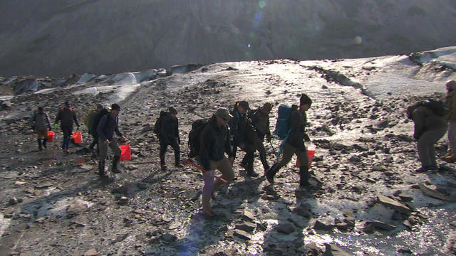 search-team-colony-glacier-1280.jpg 