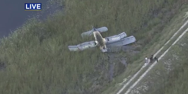 Small plane crash in West Miami-Dade 