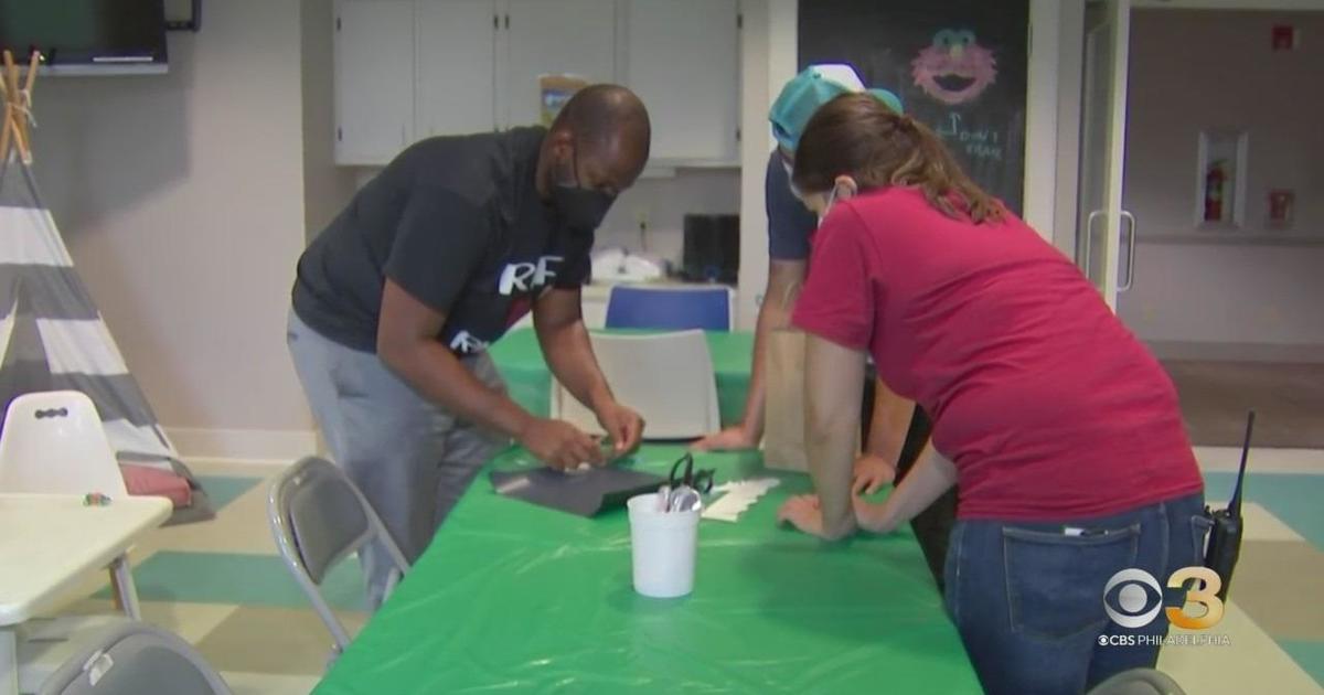 Ronald McDonald House Volunteers Help Families Feel At Home CBS   Snapshot 7 