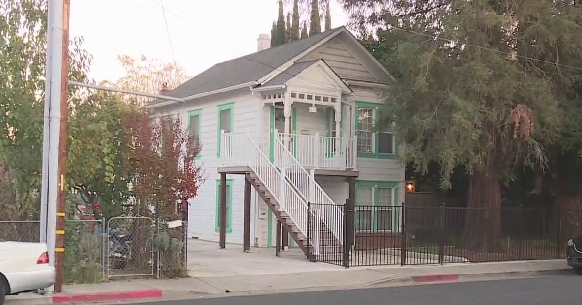 West Sacramento family fights to stop I Street bridge construction from tearing down century-old house