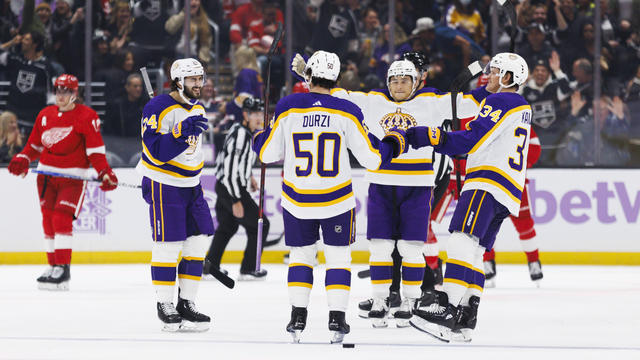 Grundstrom scores just 9 seconds in, Kings top Red Wings 4-3 – The Oakland  Press