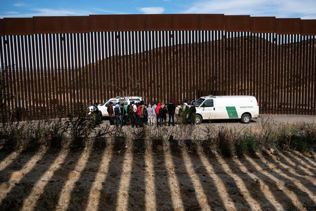 MEXICO-US-MIGRATION-BORDER 