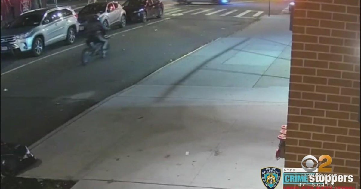 1 man killed, another injured in the Bronx by shooter on e-bike - CBS ...