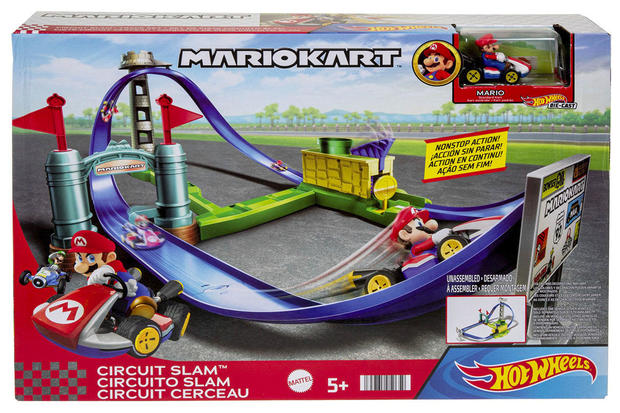 mario-kart-circuit-slam-toy.jpg 