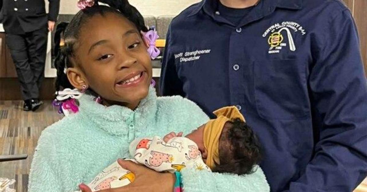 A 10-year-old named Miracle helped her mom deliver a baby at home. She  remained calm the whole time. - CBS News