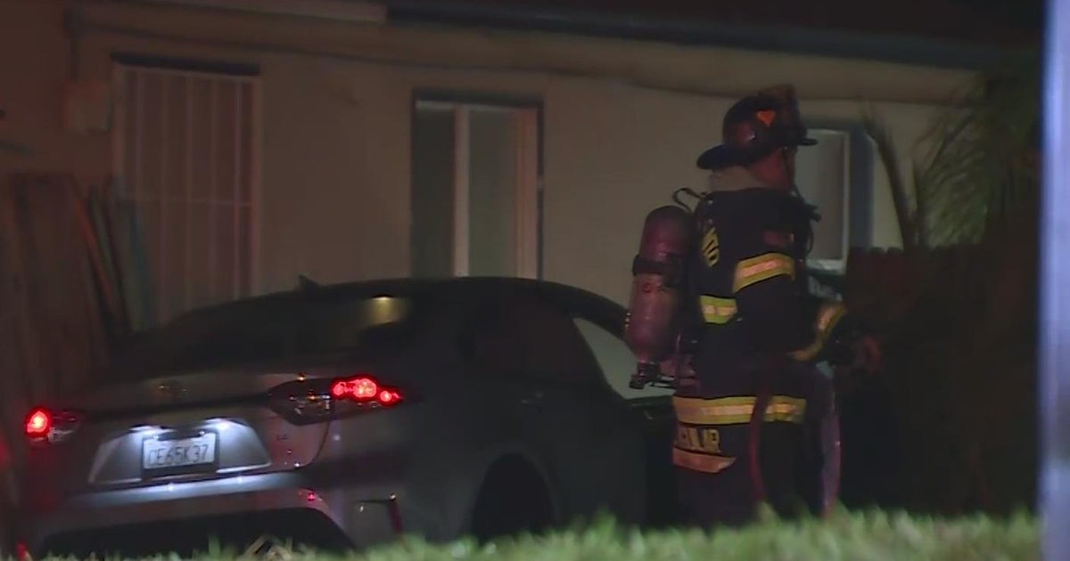 Car crashes through fence in Sacramento
