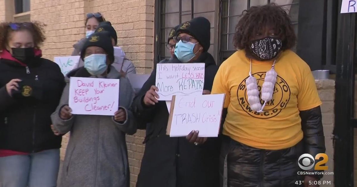 Tenants rally at Bronx building with 131 open violations CBS New York