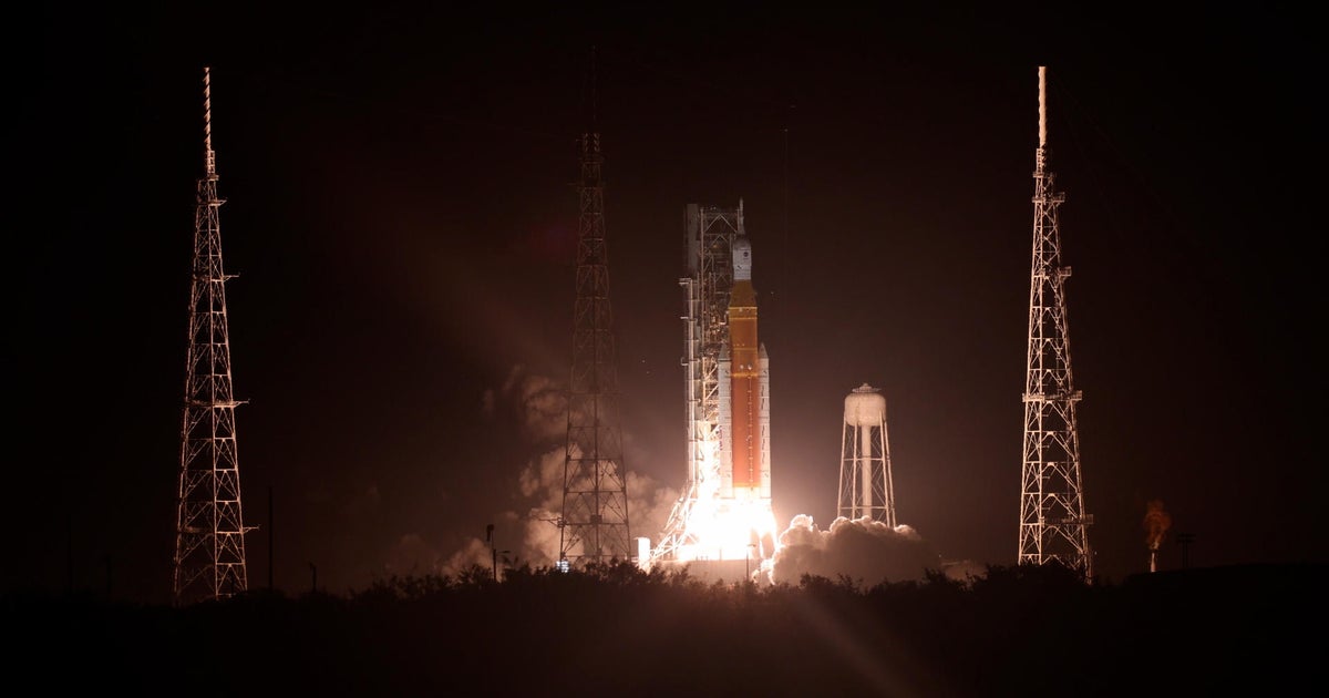 An update on NASA's plans to go back to the moon - 60 Minutes - CBS News
