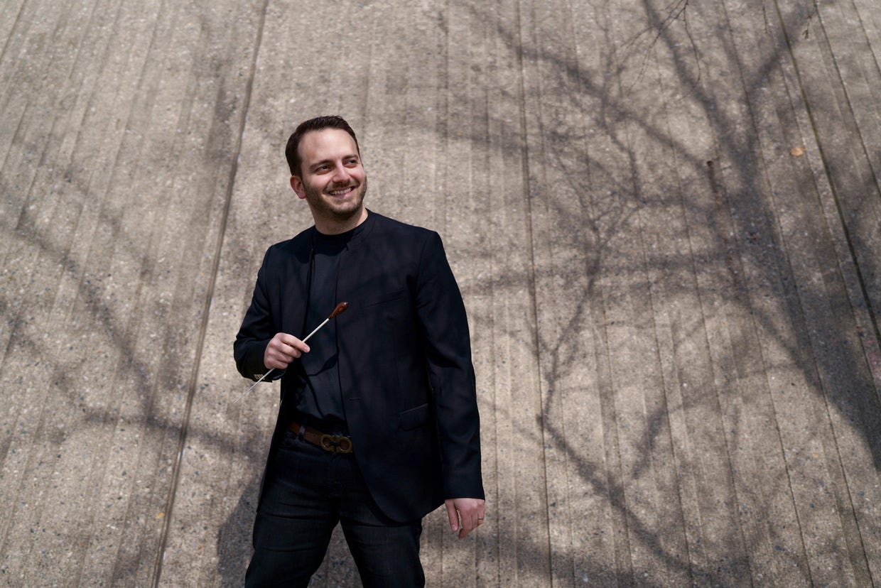 Detroit Opera names Roberto Kalb as new music director - CBS Detroit