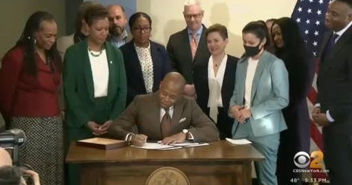 New NYC laws increase support for domestic violence victims - CBS New York