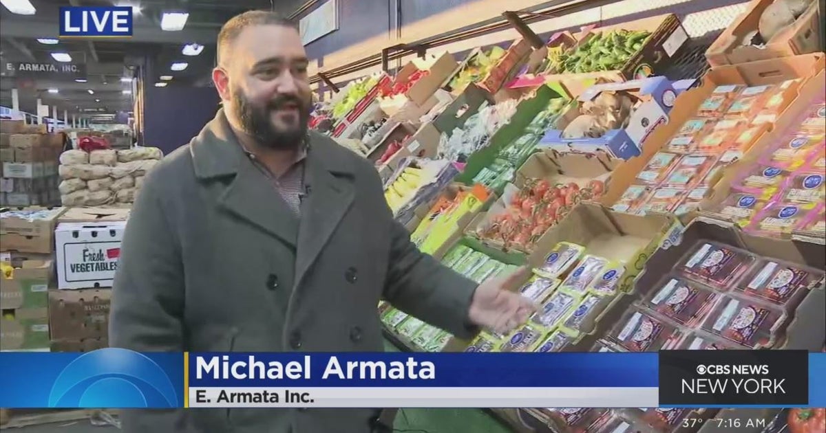 Busiest day of the year for Hunts Point Market CBS New York