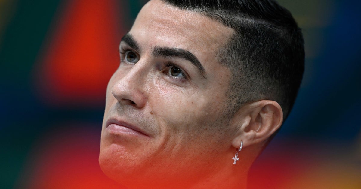 Ronaldo hit with  billion class-action lawsuit for endorsing Binance NFTs Ronaldo hit with  billion class-action lawsuit for endorsing Binance NFTs