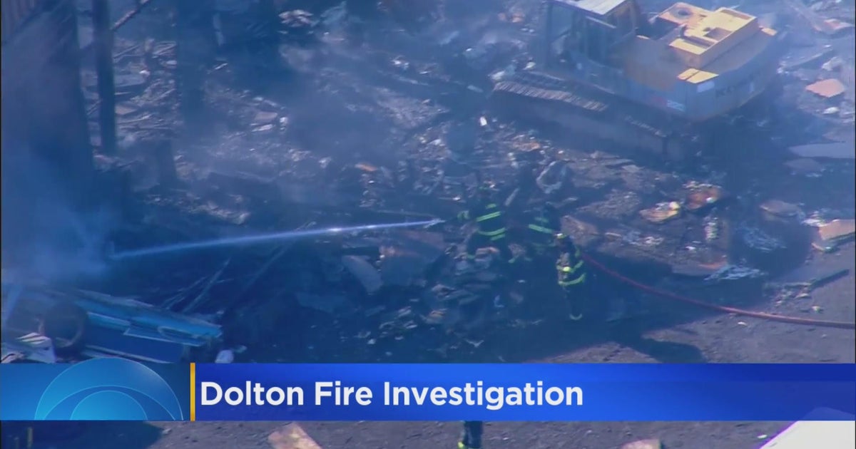 Wooden pallet refurbishing center burns down in Dolton CBS Chicago