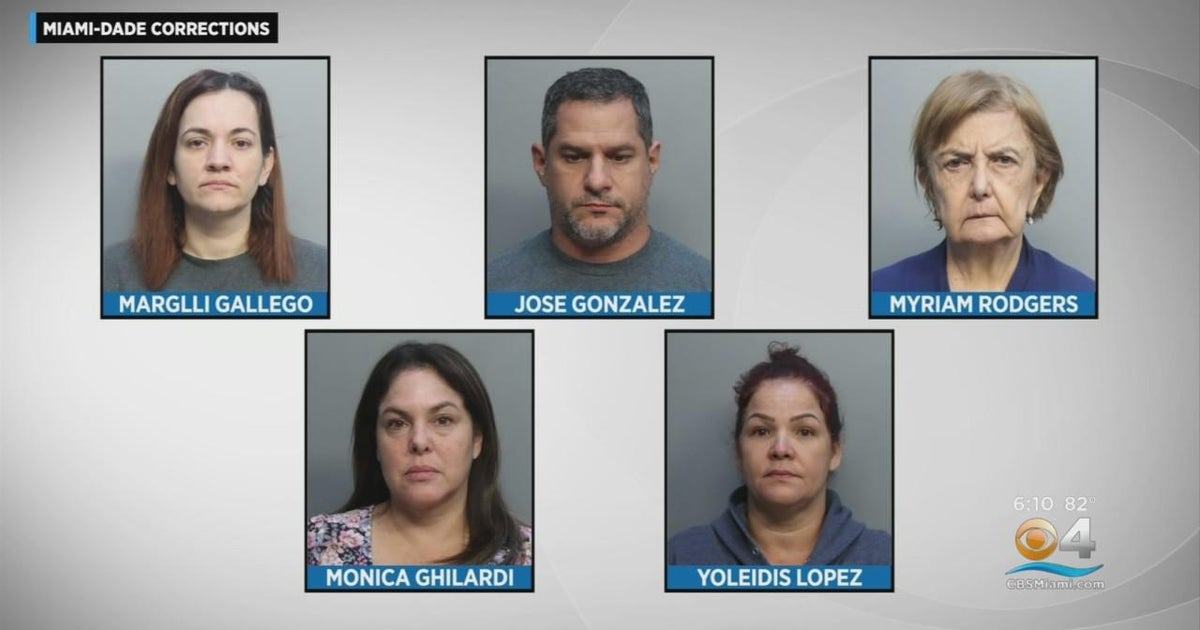 Hammocks Association board allegedly hid documents under floorboards at