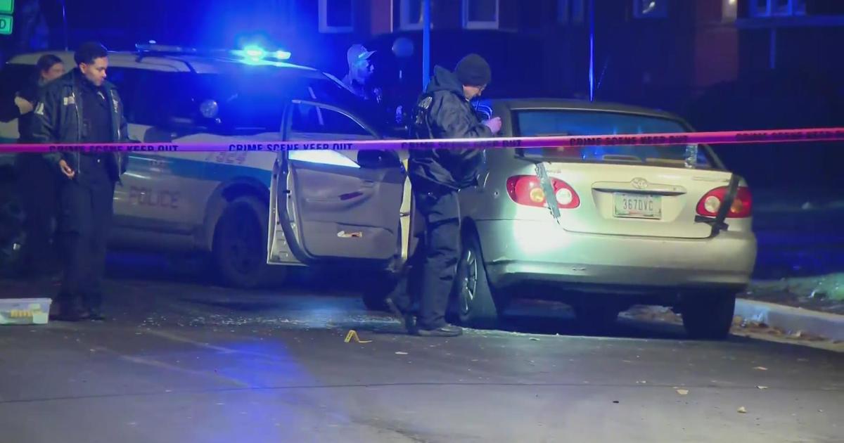 woman in chicago shoots carjacker