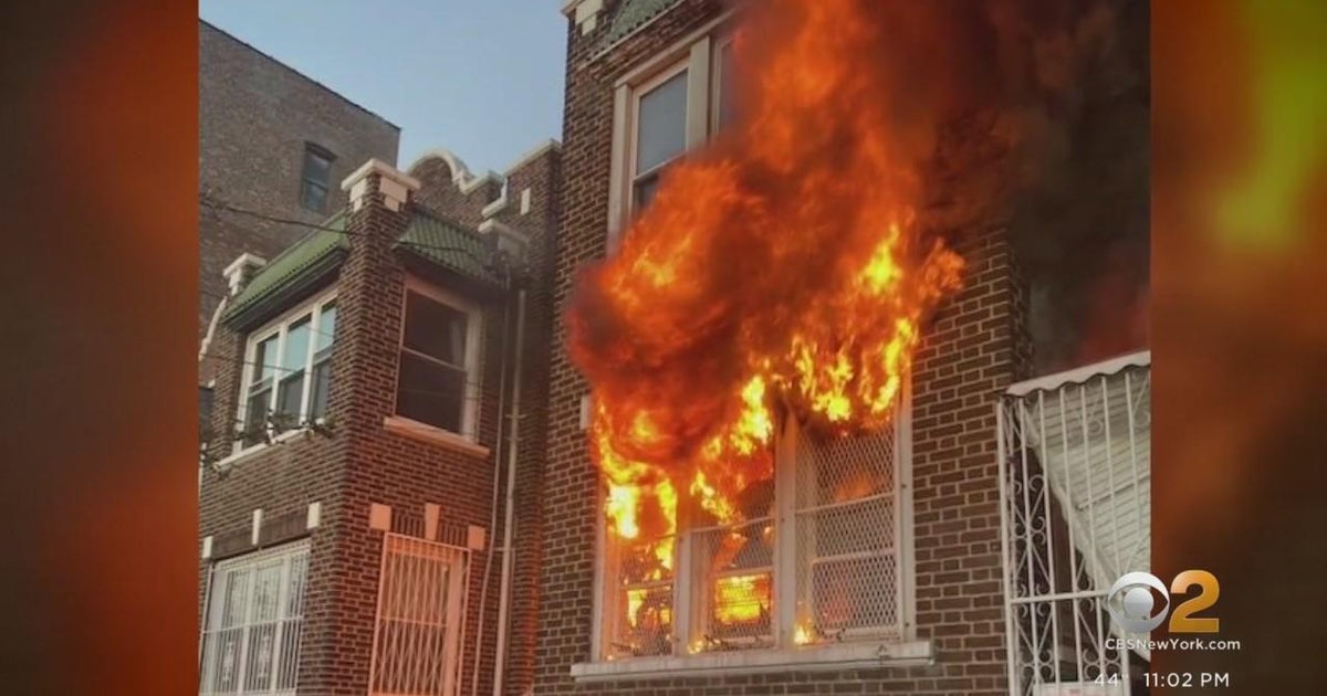 Good Samaritans help rescue family from Bronx house fire - CBS New York