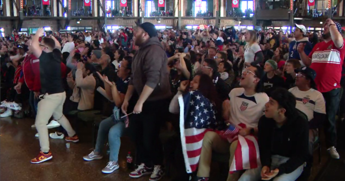 Hundreds pack Navy Pier for USA vs England World Cup watch party; "The atmosphere is unbeat"